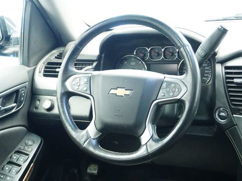 Used 2015 Chevrolet Suburban LTZ image 24