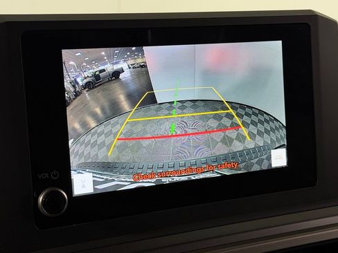 Used 2025 Toyota 4Runner SR5 image 18