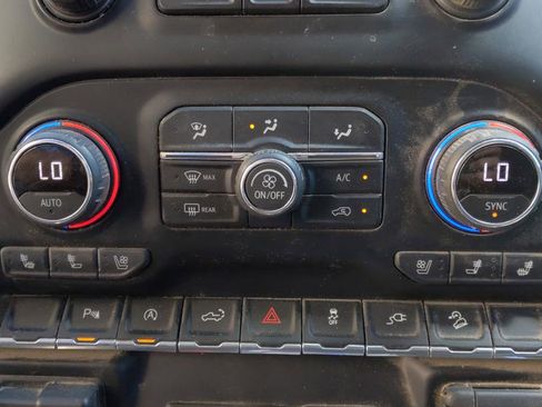 Used 2021 Chevrolet Silverado 1500 LTZ AWD/4WD image 28