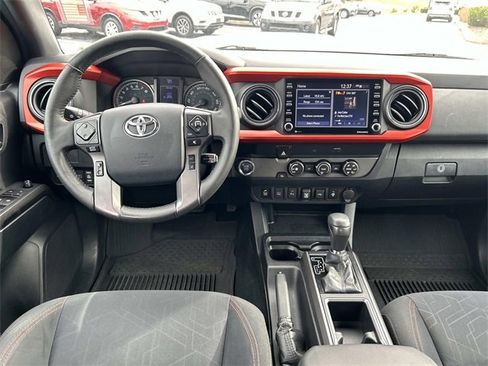 Used 2020 Toyota Tacoma TRD Sport w/ Technology Package image 16