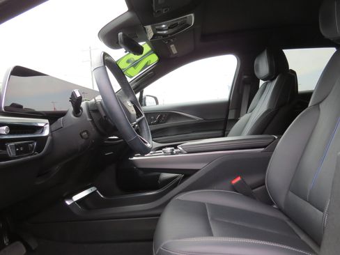 New 2025 Cadillac Lyriq Sport image 12