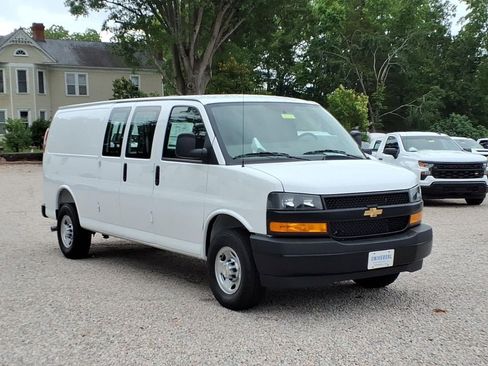 New 2026 Chevrolet Express 2500 Extended w/ Driver Convenience Package RWD image 1