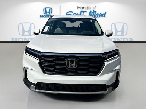 Certified 2025 Honda Pilot EX-L image 2