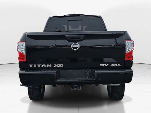 Used 2024 Nissan Titan SV w/ SV Convenience Package image 6