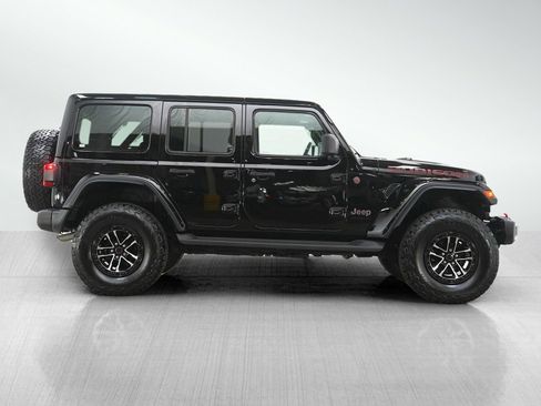 Used 2024 Jeep Wrangler Unlimited Rubicon AWD/4WD image 7