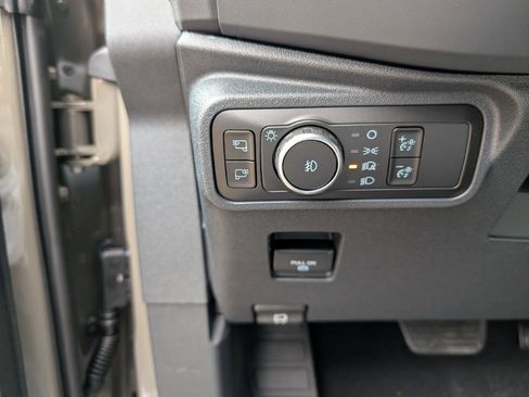 Used 2025 Ford Bronco Badlands AWD/4WD image 17