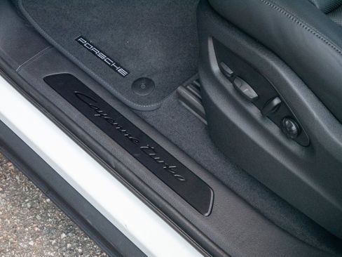 New 2025 Porsche Cayenne Turbo AWD/4WD image 26