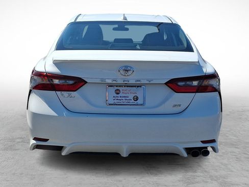 Used 2024 Toyota Camry SE FWD image 4