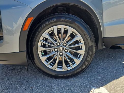 Certified 2024 Cadillac XT4 Premium Luxury AWD/4WD image 30