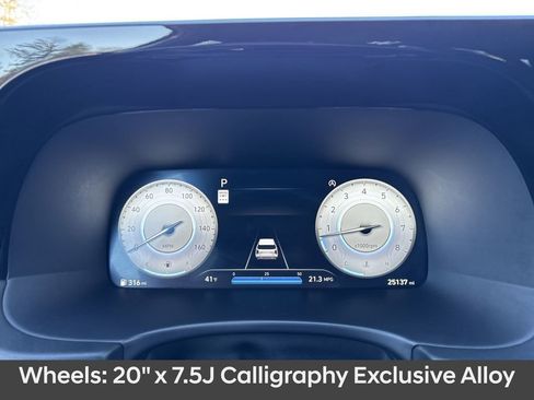 Used 2024 Hyundai Palisade Calligraphy image 16