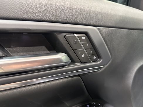 New 2026 GMC Terrain Denali w/ LPO, Black Badging Package image 20