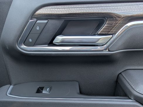 Used 2025 Chevrolet Silverado 1500 LT Trail Boss w/ LT Trail Boss Premium Package image 21