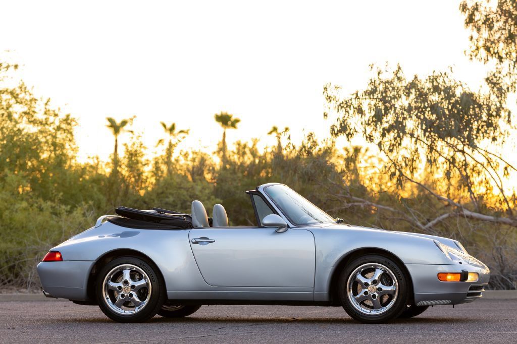 Used 1995 Porsche 911 Cabriolet image 22