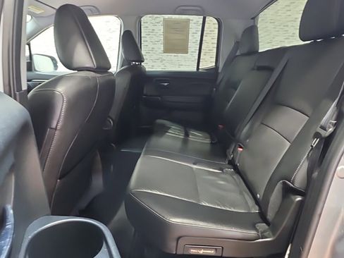 Used 2017 Honda Ridgeline RTL-T image 11