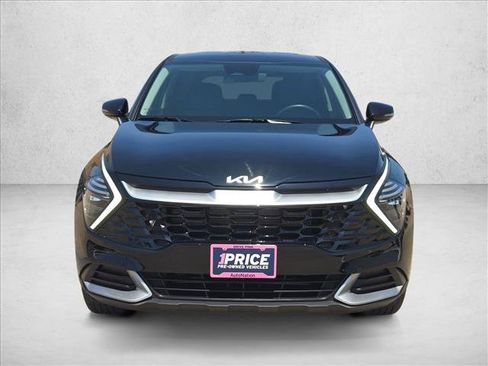 Used 2025 Kia Sportage EX FWD image 2