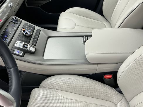 Used 2021 Hyundai Palisade Limited image 13