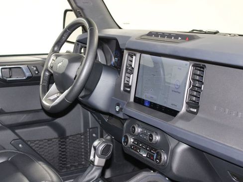 Used 2025 Ford Bronco Badlands AWD/4WD image 31