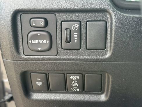 Used 2019 Toyota 4Runner SR5 Premium RWD image 22