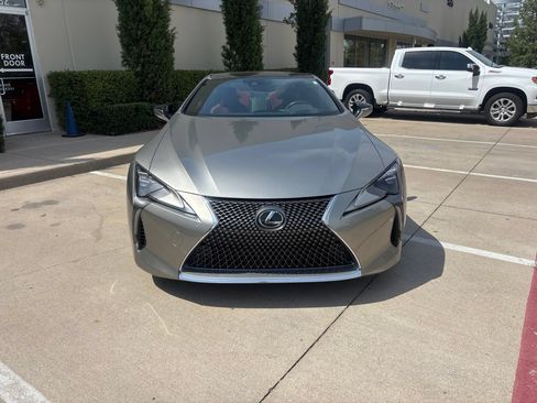 Used 2018 Lexus LC 500 Coupe w/ Performance Package RWD image 3