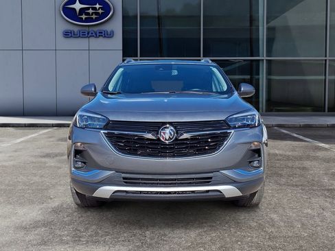 Used 2020 Buick Encore GX Essence image 2