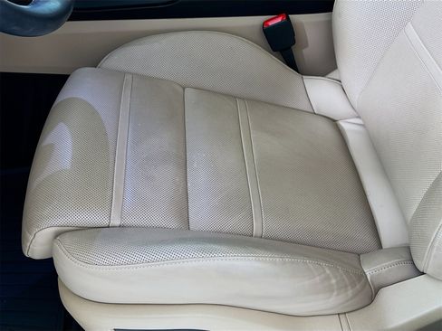 Used 2023 Porsche Cayenne S image 20