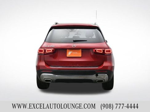 Used 2020 Mercedes-Benz GLB 250 GLB 250 w/ Premium Package image 5