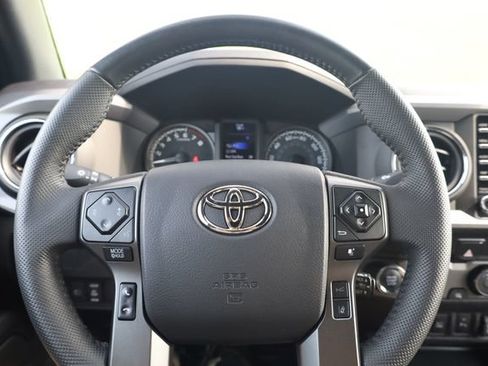 Used 2023 Toyota Tacoma TRD Sport w/ Technology Package RWD image 13