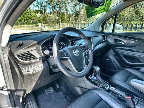 Certified 2019 Buick Encore Essence w/ Experience Buick Package image 10