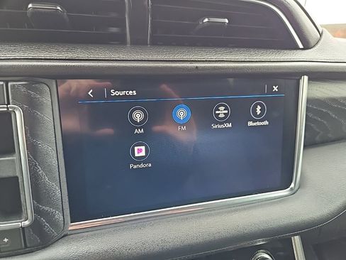 Used 2021 GMC Yukon XL Denali w/ Denali Premium Package image 29