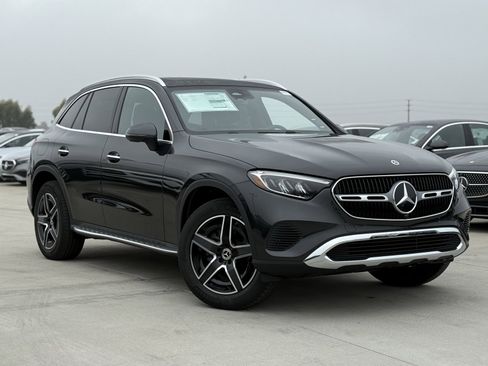 New 2026 Mercedes-Benz GLC 300 image 2