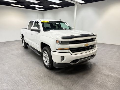 Used 2018 Chevrolet Silverado 1500 LT w/ All Star Edition image 8