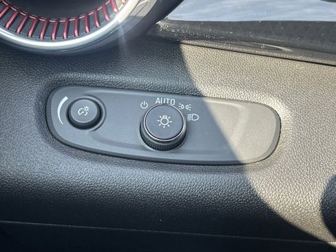 Used 2024 Chevrolet Trax RS w/ Driver Confidence Package image 24