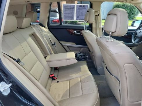 Used 2010 Mercedes-Benz GLK 350 4MATIC image 27