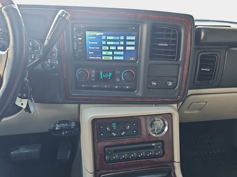 Used 2006 Cadillac Escalade ESV Platinum AWD/4WD image 23