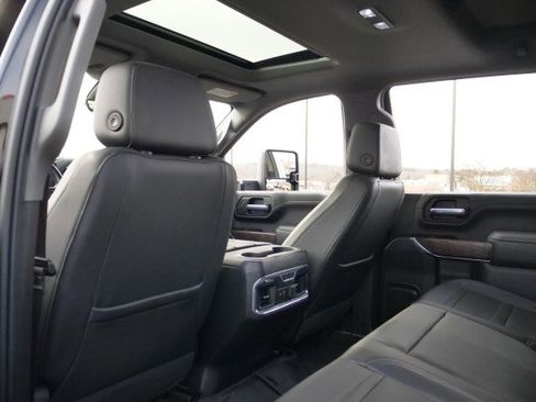 Used 2021 GMC Sierra 3500 Denali w/ Denali Ultimate Package image 30