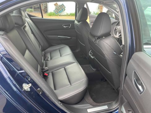 Used 2020 Acura TLX image 11