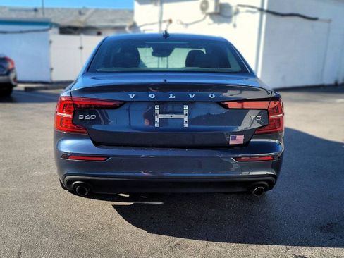 Used 2019 Volvo S60 T5 Momentum w/ Premium Package FWD image 4