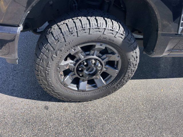 Used 2023 Ford F250 Lariat w/ Sport Appearance Package AWD/4WD image 11