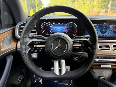 Used 2024 Mercedes-Benz GLS 580 4MATIC image 43