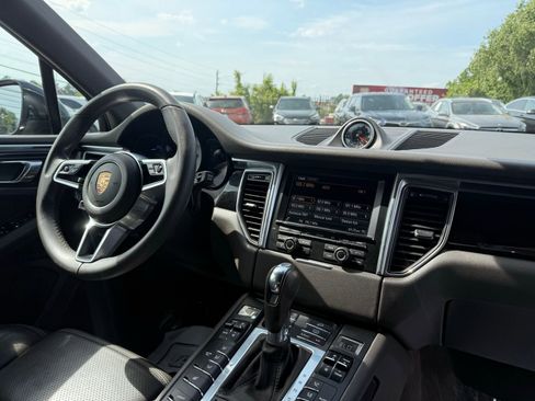 Used 2015 Porsche Macan S AWD/4WD image 31
