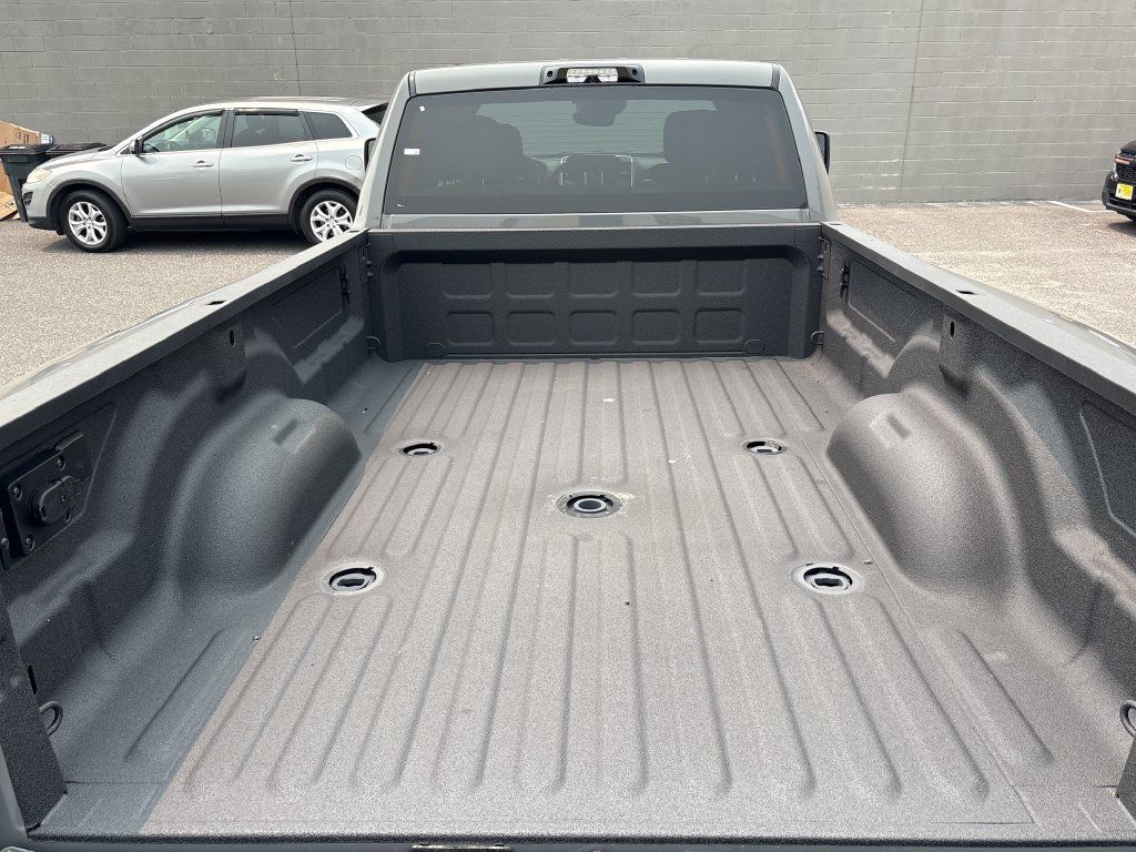 New 2026 RAM 3500 Big Horn AWD/4WD image 27