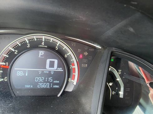 Used 2016 Honda Civic LX image 40
