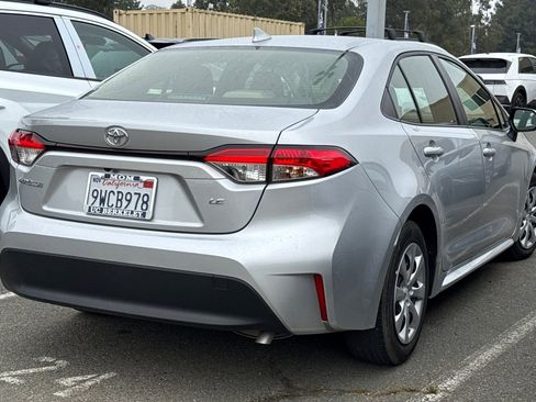 Used 2026 Toyota Corolla LE FWD image 5