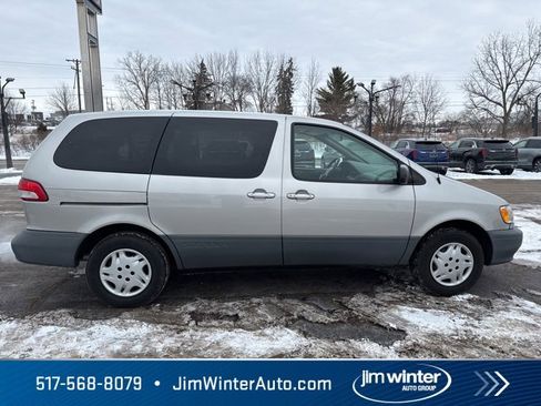 Used 2001 Toyota Sienna CE image 9