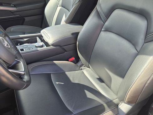 Used 2022 Nissan Pathfinder SL image 23