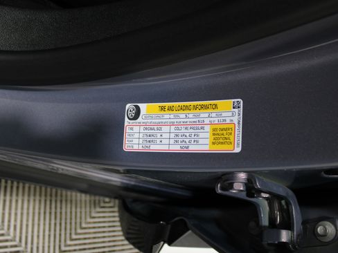 New 2026 Chevrolet Equinox EV LT image 42