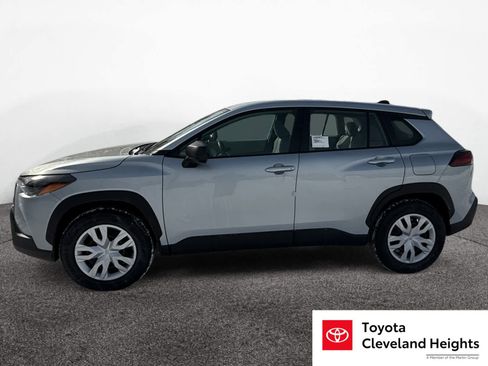 New 2026 Toyota Corolla Cross L image 2