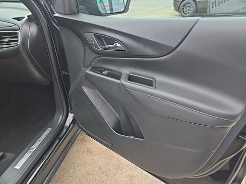 Used 2023 Chevrolet Equinox Premier FWD image 74
