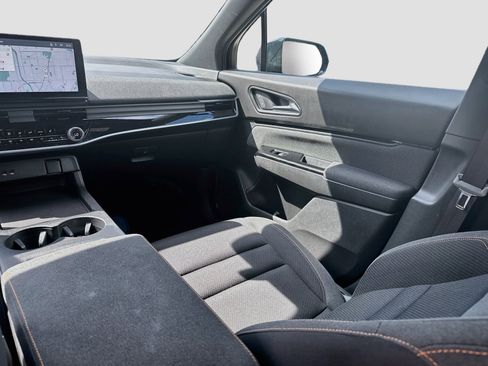 Used 2024 Honda Prologue EX image 19