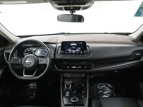 Used 2023 Nissan Rogue SV w/ SV Premium B Package AWD/4WD image 13